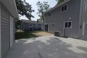 203 Paxton Rd, Eastlake, OH 44095 - Photo 27