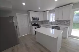 203 Paxton Rd, Eastlake, OH 44095 - Photo 5