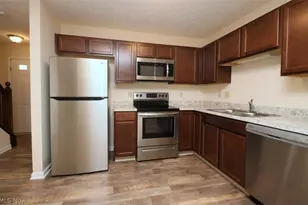 33160 Beverly Ln, Avon Lake, OH 44012 - Photo 5