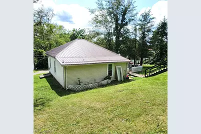 7201 Bloomfield Road, Cambridge, OH 43725 - Photo 15