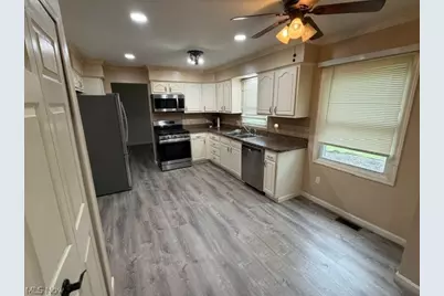 8761 Crow Drive, Macedonia, OH 44056 - Photo 7