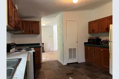 7190 Township Road 58 NE, Somerset, OH 43783 - Photo 9