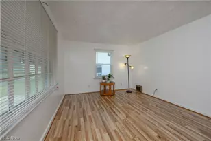 1320 19th St NE, Canton, OH 44714 - Photo 7
