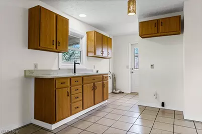 2656 22nd Street NE, Canton, OH 44705 - Photo 3