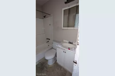 2597 Cory Avenue, Akron, OH 44314 - Photo 37