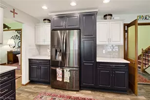 8402 Edgelake Oval, Northfield, OH 44067 - Photo 11