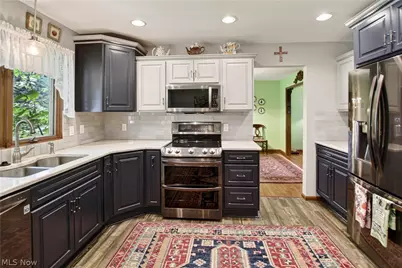 8402 Edge Lake Oval, Northfield, OH 44067 - Photo 9