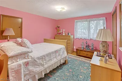 8402 Edge Lake Oval, Northfield, OH 44067 - Photo 25