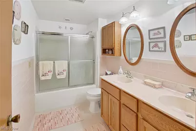 8402 Edge Lake Oval, Northfield, OH 44067 - Photo 29
