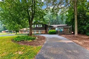 8402 Edgelake Oval, Northfield, OH 44067 - Photo 3