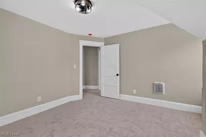 18104 Windward Road, Loveland, OH 44119 - Photo 21