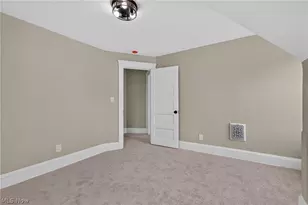 18104 Windward Rd, Loveland, OH 44119 - Photo 21