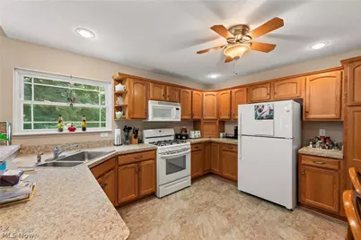 111 Cliffside Drive, Wakeman, OH 44889 - Photo 7
