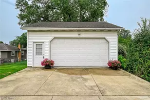 650 Prentiss Ave, Akron, OH 44306 - Photo 29
