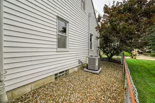 650 Prentiss Ave, Akron, OH 44306 - Photo 39