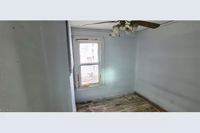 517 Dewitt Street, Lorain, OH 44055 - Photo 9