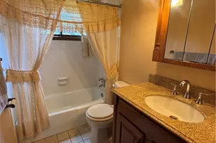 641 Matawan Dr, Campbell, OH 44405 - Photo 17