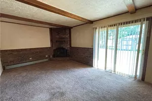 641 Matawan Dr, Campbell, OH 44405 - Photo 11