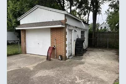 1524 W 23rd Street, Lorain, OH 44052 - Photo 3
