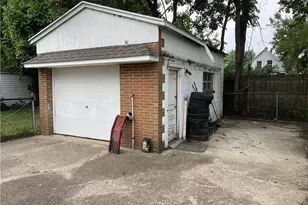 1524 W 23rd St, Lorain, OH 44052 - Photo 3