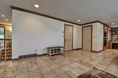 1157 Hilltop Road NW, New Philadelphia, OH 44663 - Photo 11