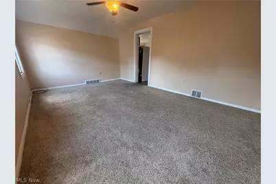 1726 Starkweather Avenue #Upper, Loveland, OH 44113 - Photo 5