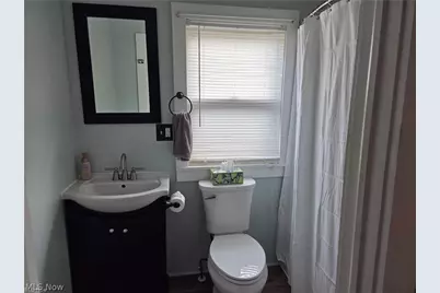 208 W Main Street, New Concord, OH 43762 - Photo 3