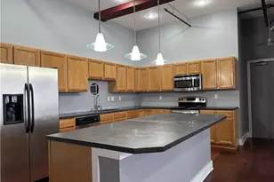 1260 W 4th St, Loveland, OH 44113 - Photo 11