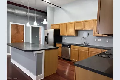 1260 W 4th Street #401, Loveland, OH 44113 - Photo 9