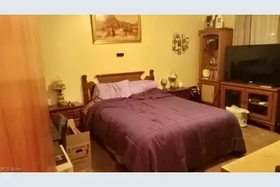 836 Main Street, Bridgeport, OH 43912 - Photo 11
