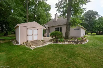 206 Shenandoah Boulevard, Barberton, OH 44203 - Photo 5