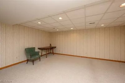 206 Shenandoah Boulevard, Barberton, OH 44203 - Photo 29