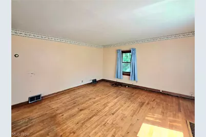 4141 Dunton Road, Lorain, OH 44055 - Photo 11