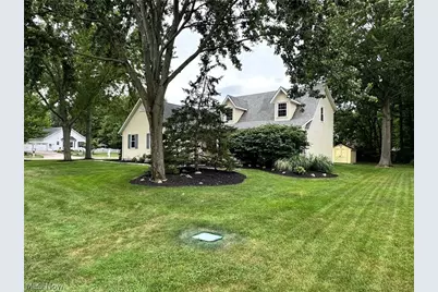 2462 Candlewood Drive, Avon, OH 44011 - Photo 3