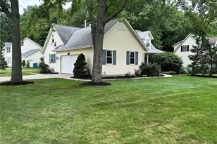 2462 Candlewood Dr, Avon, OH 44011 - Photo 5