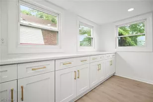 191 E Martin St, Amherst, OH 44001 - Photo 11