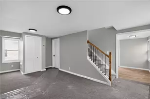 5605 Chagrin Dr, Mentor on the Lake, OH 44060 - Photo 5