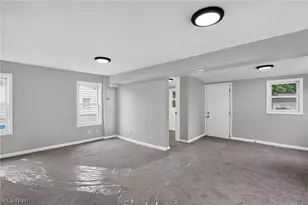 5605 Chagrin Dr, Mentor on the Lake, OH 44060 - Photo 7