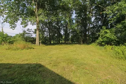 5724 Arrel Road, Lowellville, OH 44436 - Photo 9