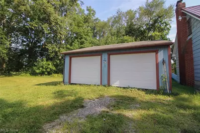 5724 Arrel Road, Lowellville, OH 44436 - Photo 5