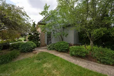 827 Mesa Verde Drive, Barberton, OH 44203 - Photo 5