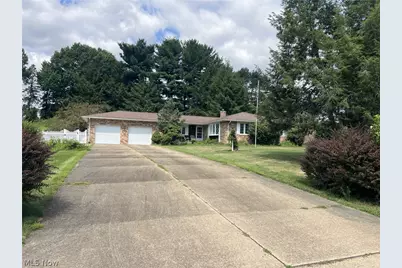 5721 Wiclif Street NE, Canton, OH 44721 - Photo 3