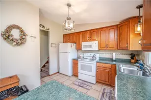 6142 Fairview Rd, Austintown, OH 44515 - Photo 11