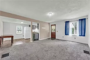 265 Main St SE, Brewster, OH 44613 - Photo 7