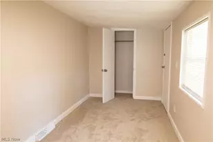 349 E Pace Ave, Akron, OH 44319 - Photo 7