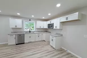 318 W 14th St, Dover, OH 44622 - Photo 5