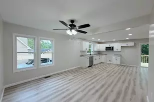 318 W 14th St, Dover, OH 44622 - Photo 3