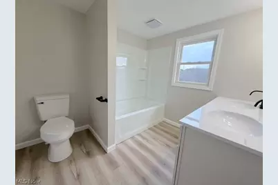 318 W 14th Street, Dover, OH 44622 - Photo 13