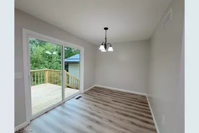 318 W 14th Street, Dover, OH 44622 - Photo 7
