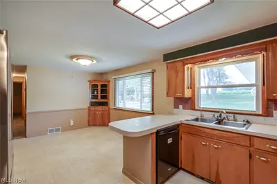 1402 Brookwood Drive, Mogadore, OH 44260 - Photo 11
